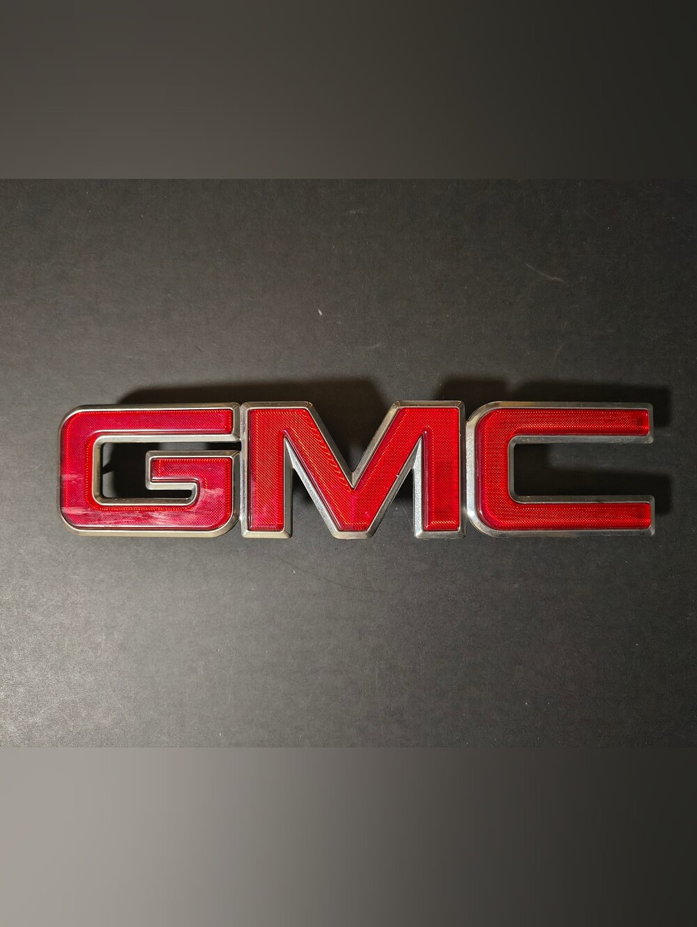 GMC Emblem Logo ABS Front Grill 25112 742 Acrylic 13" SR1
